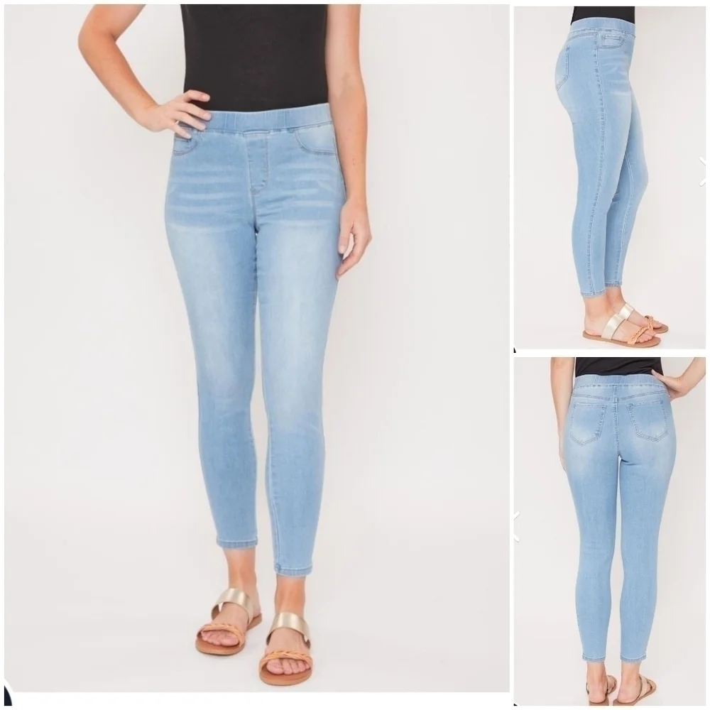 NWT, Women High Rise Jegging - LIGHT WASH, Size 3X